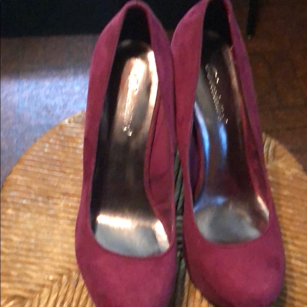 Raspberry Color Wedges Size 8